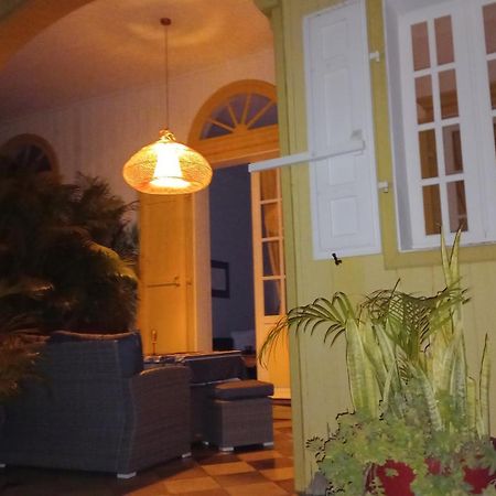 O Privilege Villa D'Exception En Centre-Ville De St-Pierre Сен-Пиер Екстериор снимка
