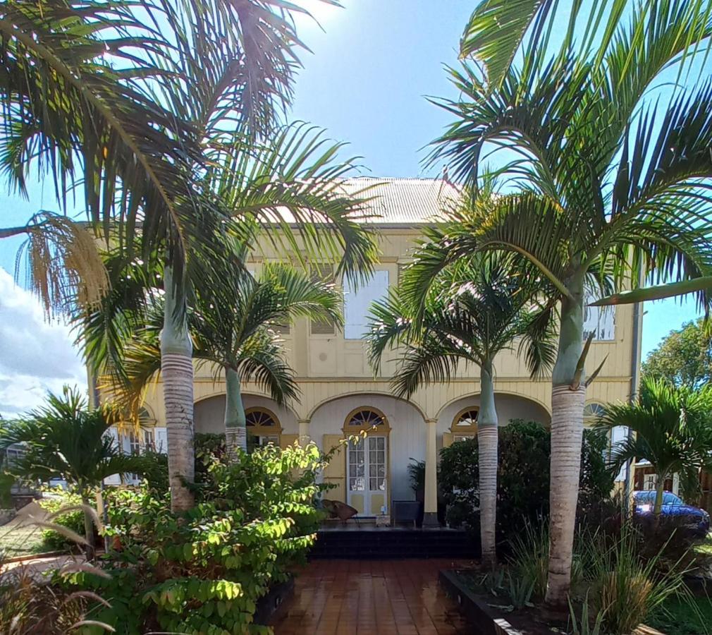O Privilege Villa D'Exception En Centre-Ville De St-Pierre Сен-Пиер Екстериор снимка
