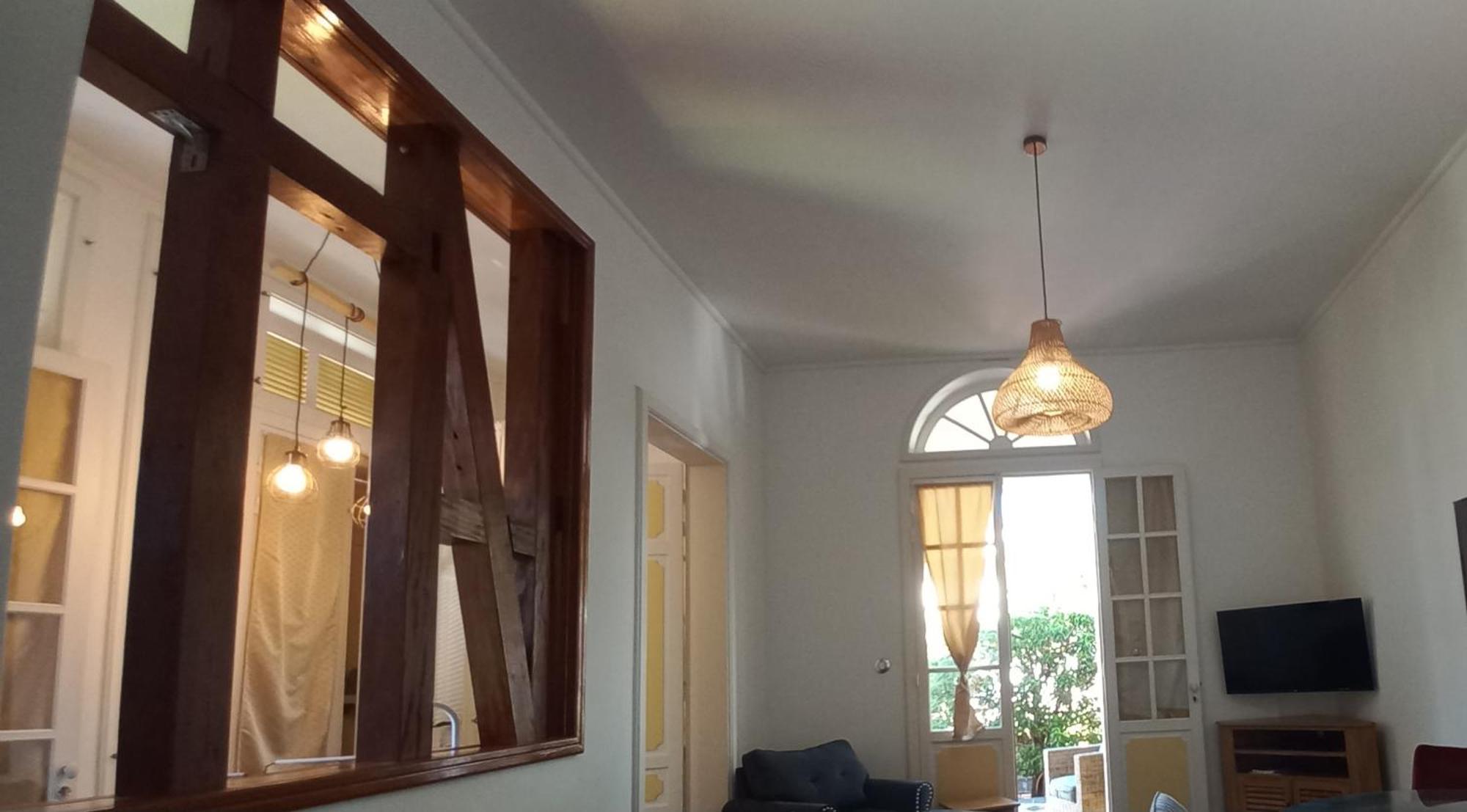 O Privilege Villa D'Exception En Centre-Ville De St-Pierre Сен-Пиер Екстериор снимка